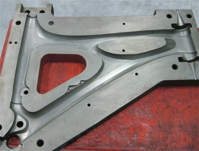 告別撬動刮擦與重復(fù)涂覆！Stoner G471碳纖維脫模劑讓零件&ldquo;自行脫落&rdquo;，效率提升超10倍