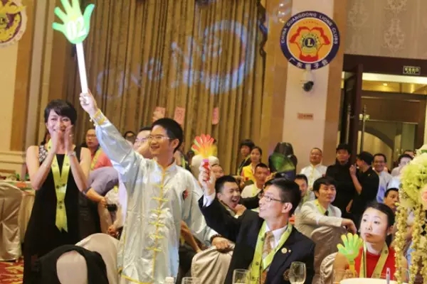 博愛：善心、善念、善行 